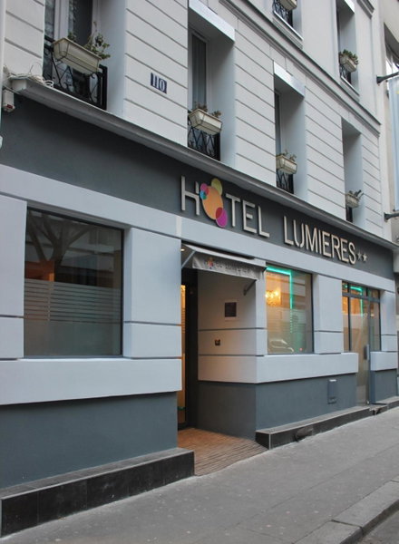 Hôtel Lumières Montmartre Paris, Saint-Ouen, France