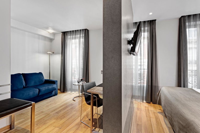 Exe Panorama, Paris, France
