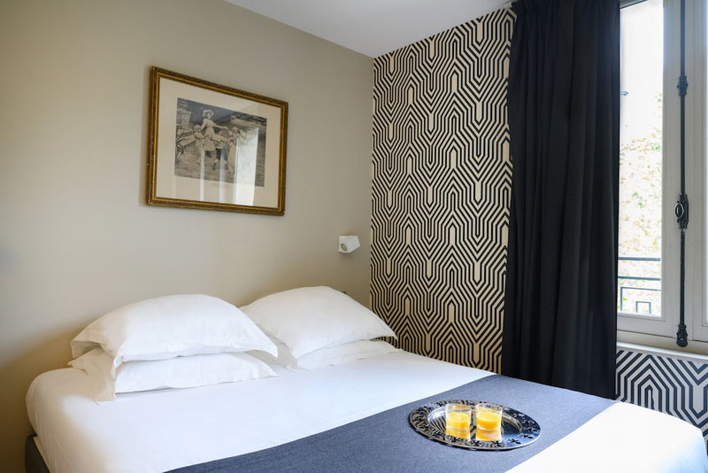 Hôtel Helzear Champs Elysées, Neuilly-sur-Seine, France