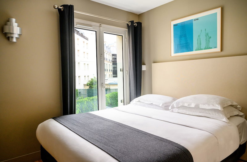 Hotel Helzear Etoile, Neuilly-sur-Seine, France
