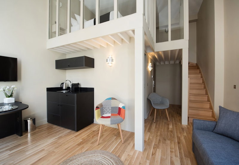 Hotel Helzear Etoile, Neuilly-sur-Seine, France