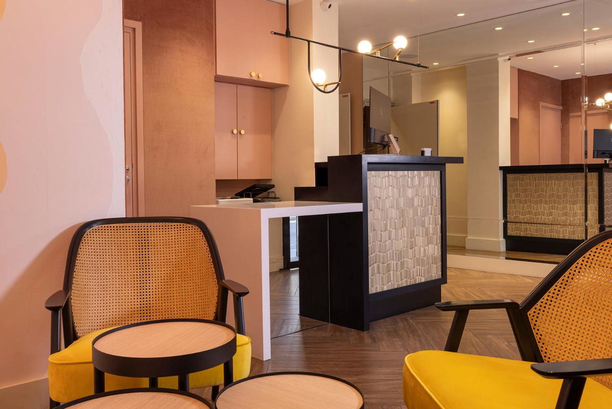 Hotel · Hotel Elysees 8, Clichy