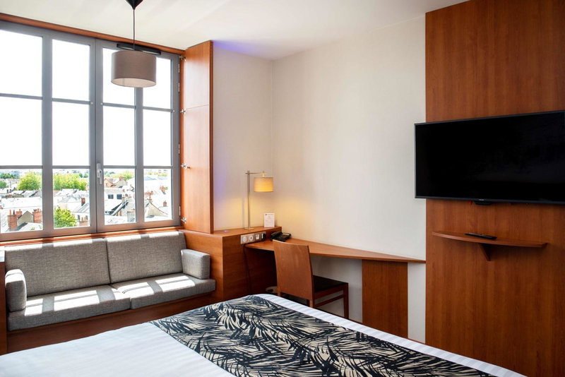 Best Western Plus Hôtel Colbert, Chateauroux, France
