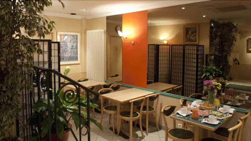 Hotel Transcontinental, Montrouge, France