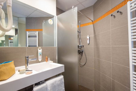 B&B HOTEL Marseille Centre La Timone, Marseille 05, France