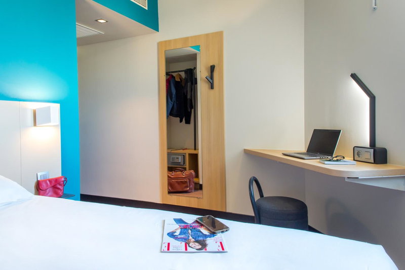 B&B HOTEL Marseille Centre La Timone, Marseille 05, France
