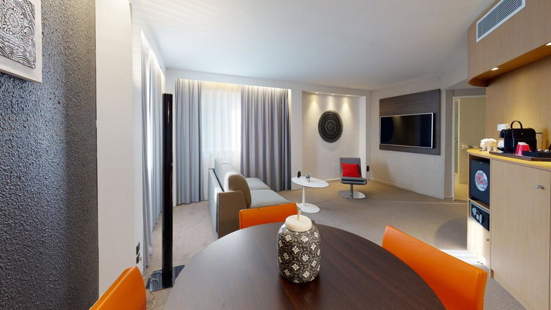 Novotel Lyon Gerland, Sainte-Foy-les-Lyon, France