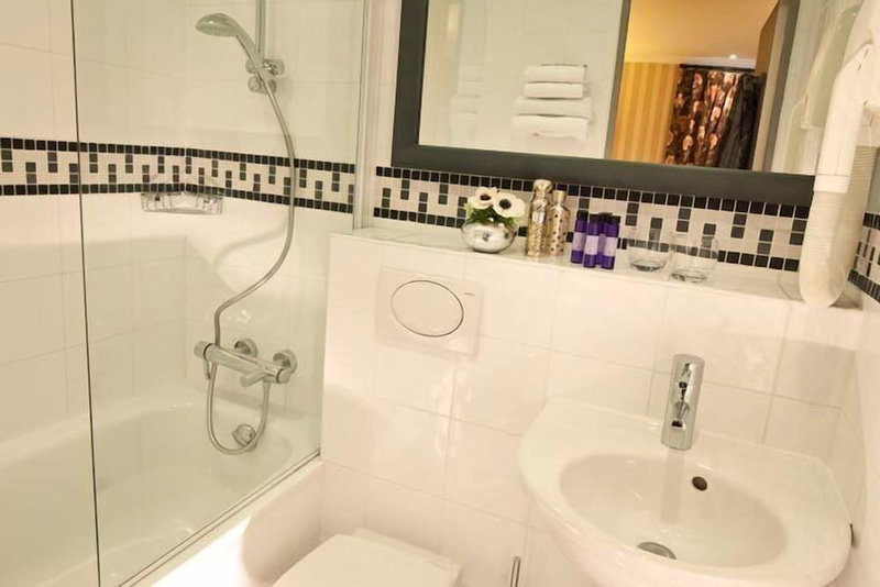 Hôtel Apollon Montparnasse, Malakoff, France