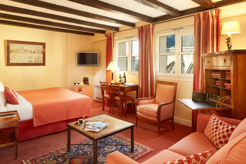 Relais Du Louvre, Paris, France