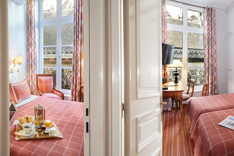 Relais Du Louvre, Paris, France