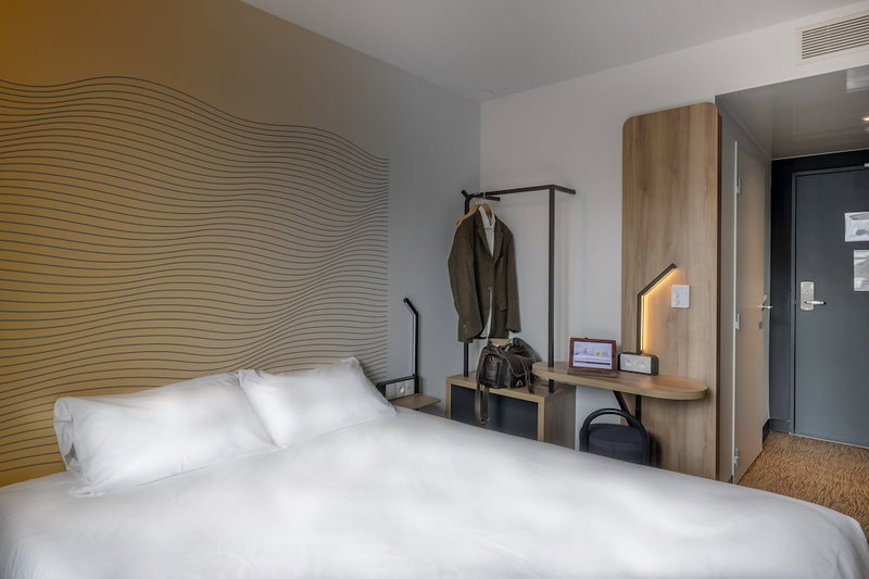B&B HOTEL BORDEAUX Centre Gare St-Jean, Begles, France