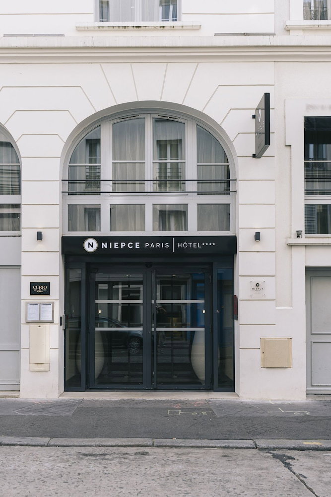 Hotel · Niepce Paris Hotel, Curio Collection by Hilton, Montrouge