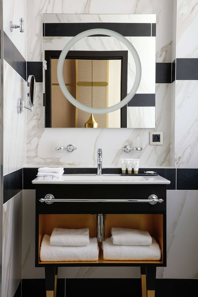 Niepce Paris Hotel, Curio Collection by Hilton, Montrouge, France