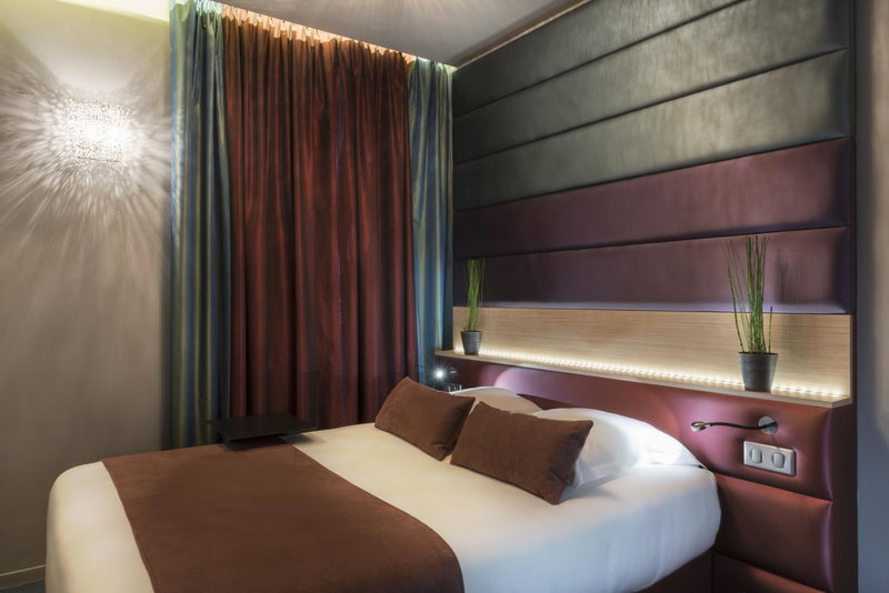 Le Bon Hôtel, Neuilly-sur-Seine, France