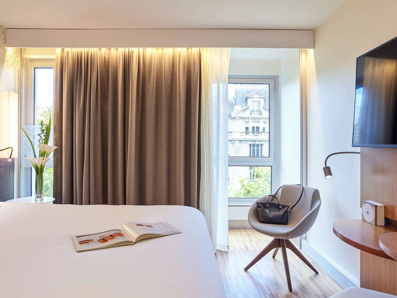 Mercure Paris Arc de Triomphe Etoile, Levallois-Perret, France