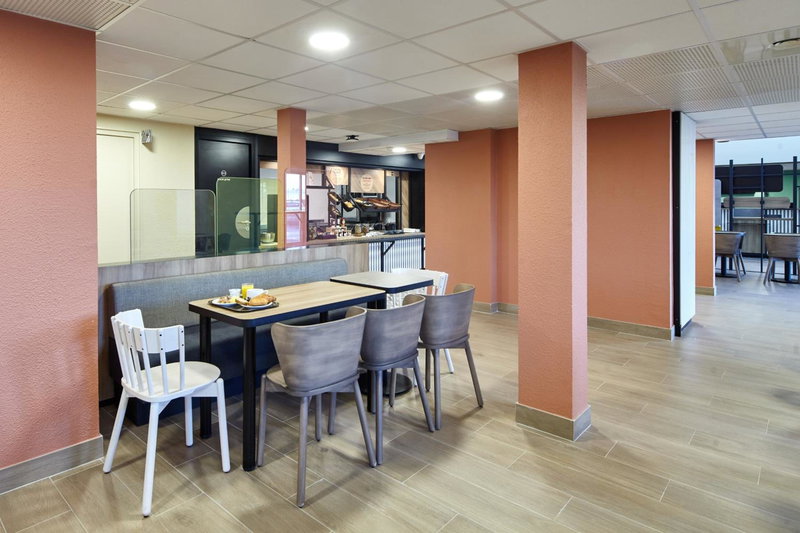 B&B HOTEL Paris Nord Gonesse Parc des Expos, Gonesse, France