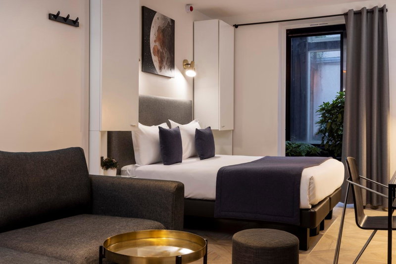 Hôtel Brady, Paris, France