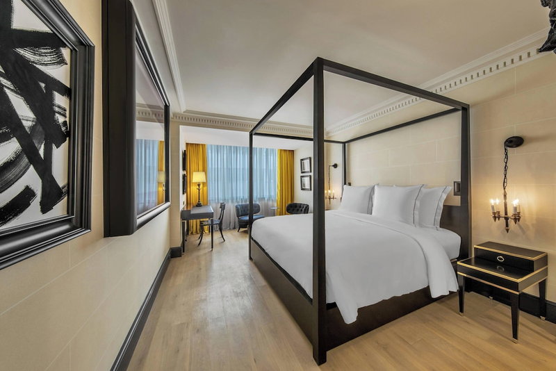 Hôtel de Berri Champs-Élysées, a Luxury Collection Hotel, Levallois-Perret, France