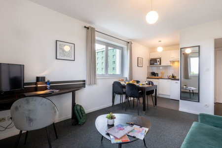 Nemea Appart Hotel Toulouse Aéroport, Colomiers, France