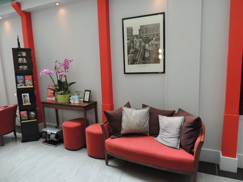 Hôtel Eden Opéra, Clichy, France
