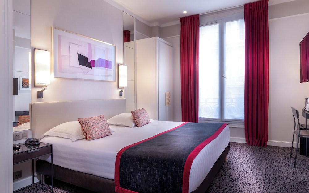 Hôtel du Bois Champs-Elysées, France