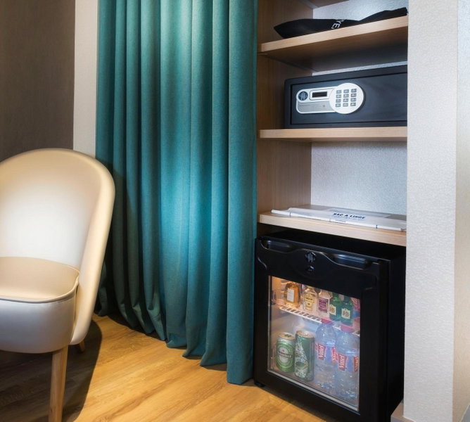 Hôbou - ex Hotel Acanthe, Boulogne-Billancourt, France