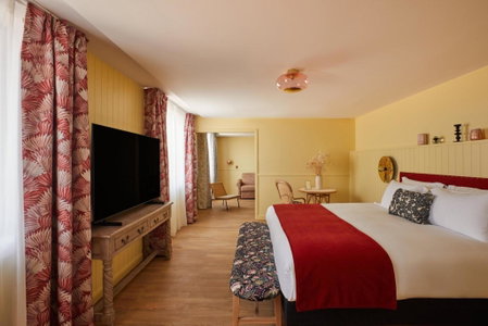 Hotel Indigo Bordeaux Centre Chartrons by IHG, Bordeaux, France