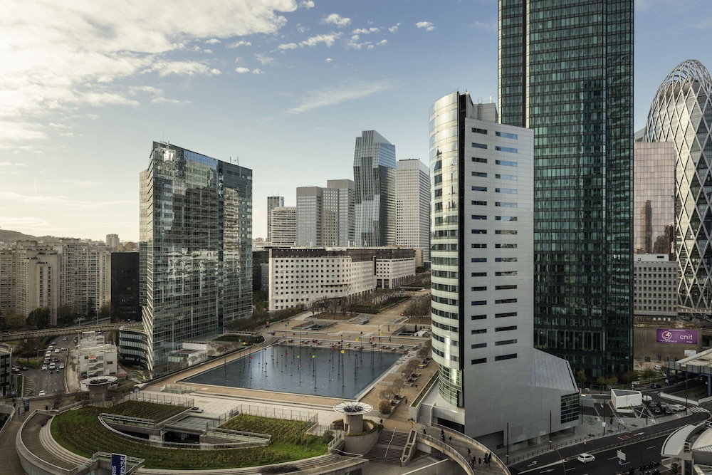Hotel · ibis Paris La Défense Esplanade, Courbevoie