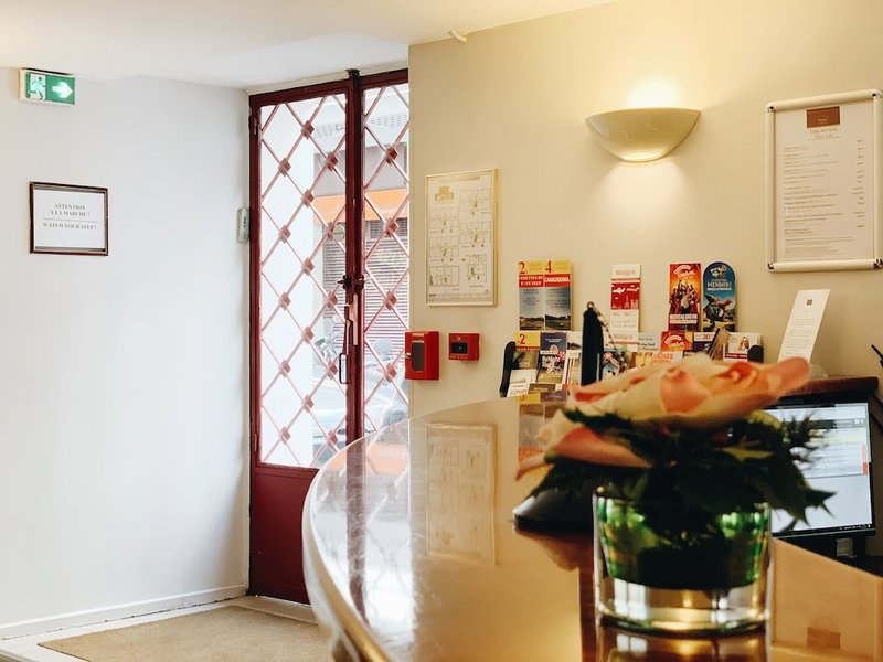 Hôtel Bellevue Paris Montmartre, Saint-Ouen, France