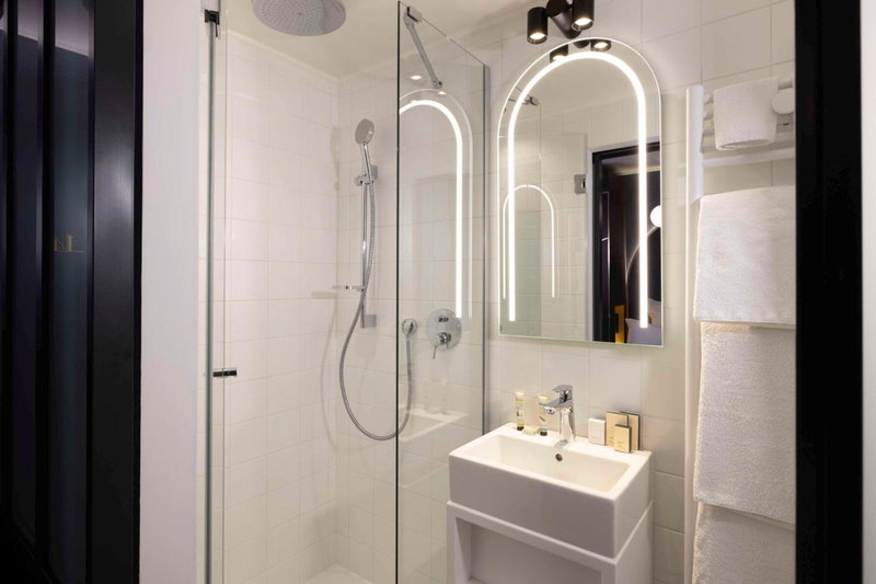 Best Western Plus Bretagne Montparnasse, Montrouge, France