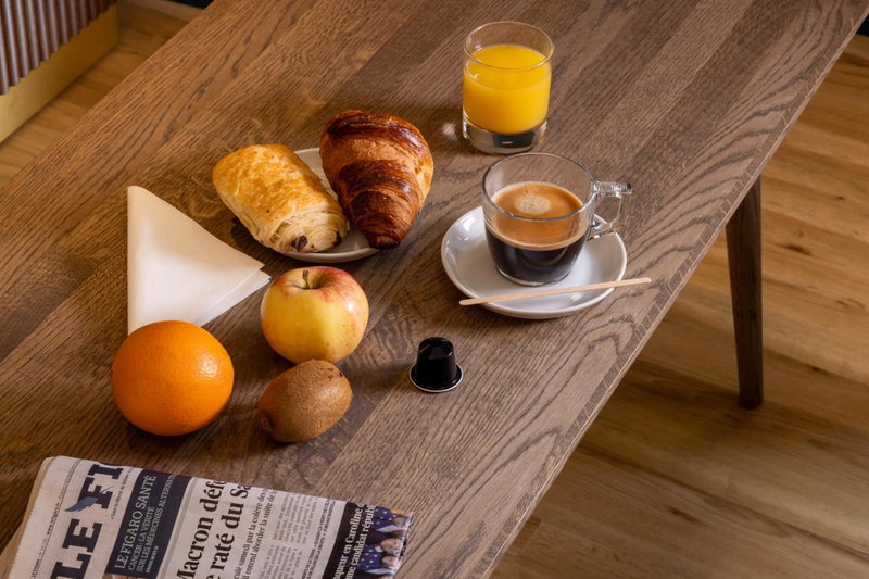 Best Western Plus Bretagne Montparnasse, Montrouge, France