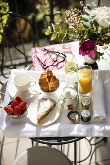 Hotel Arioso, Clichy, France