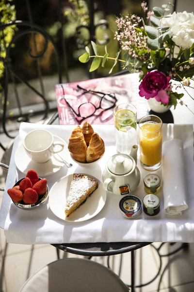 Hotel Arioso, Clichy, France