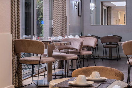 Longchamp Elysées, Neuilly-sur-Seine, France
