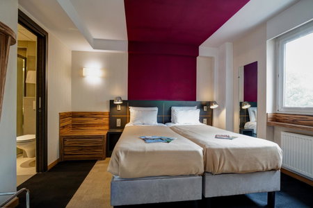 Kyriad Montbéliard Sochaux Hôtel & Spa, Montbeliard, France