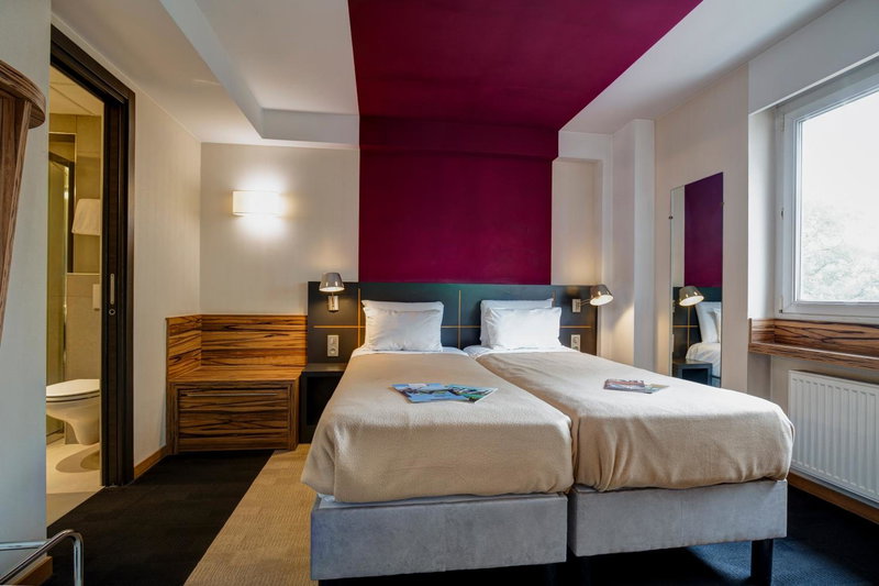 Kyriad Montbéliard Sochaux Hôtel & Spa, Montbeliard, France