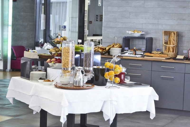 Kyriad Montbéliard Sochaux Hôtel & Spa, Montbeliard, France