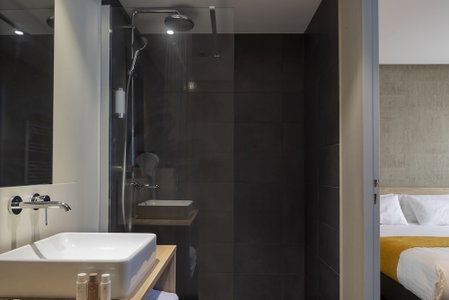 37 Lodge La Défense Courbevoie, Courbevoie, France