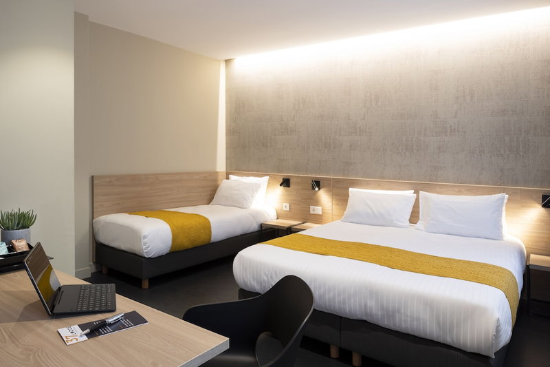 37 Lodge La Défense Courbevoie, Courbevoie, France