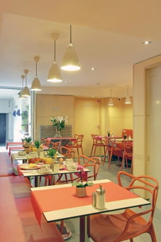 Hotel Alhambra, Paris, France