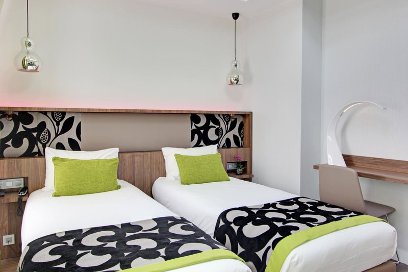 Hotel Alhambra, Paris, France