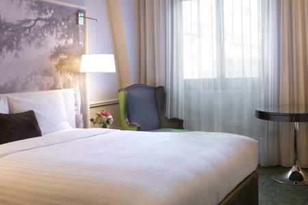 Renaissance Paris Nobel Tour Eiffel Hotel, Neuilly-sur-Seine, France