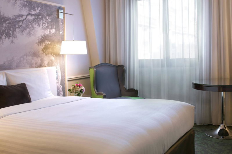 Renaissance Paris Nobel Tour Eiffel Hotel, Neuilly-sur-Seine, France