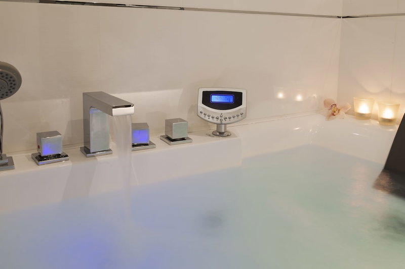 Nehô Suites Cannes Croisette, Cannes, France