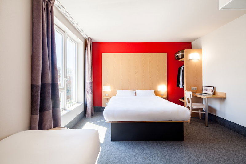 B&B HOTEL Paris Est Bobigny, La Courneuve, France