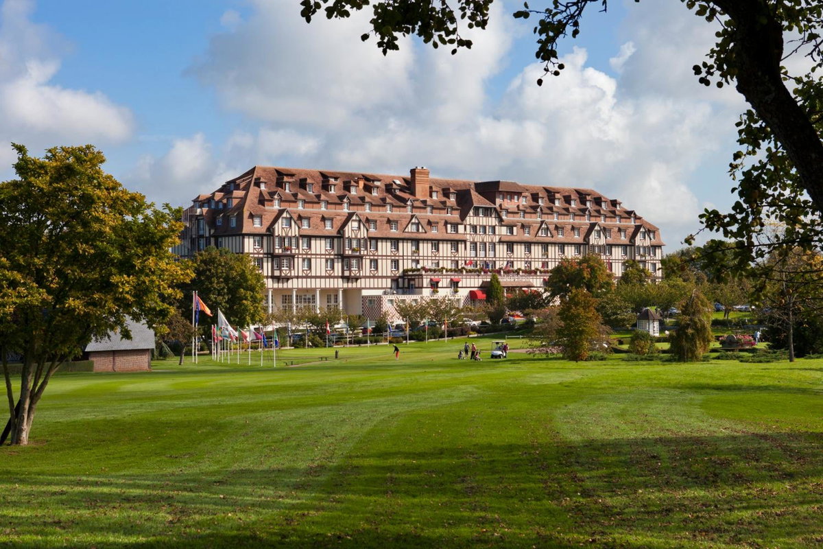 Hôtel Barrière L'Hôtel du Golf, Francia