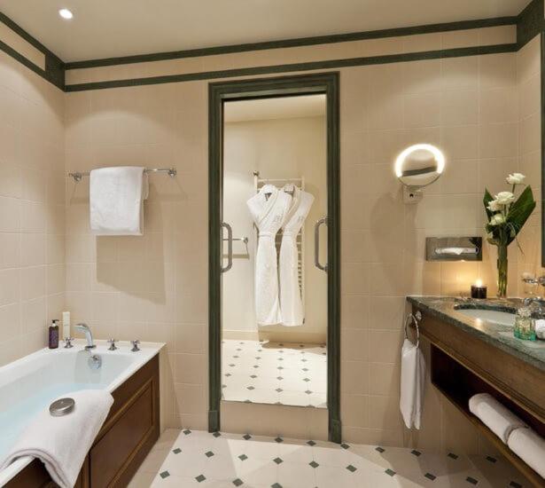 Hôtel Barrière Le Royal Deauville, Le Havre, France