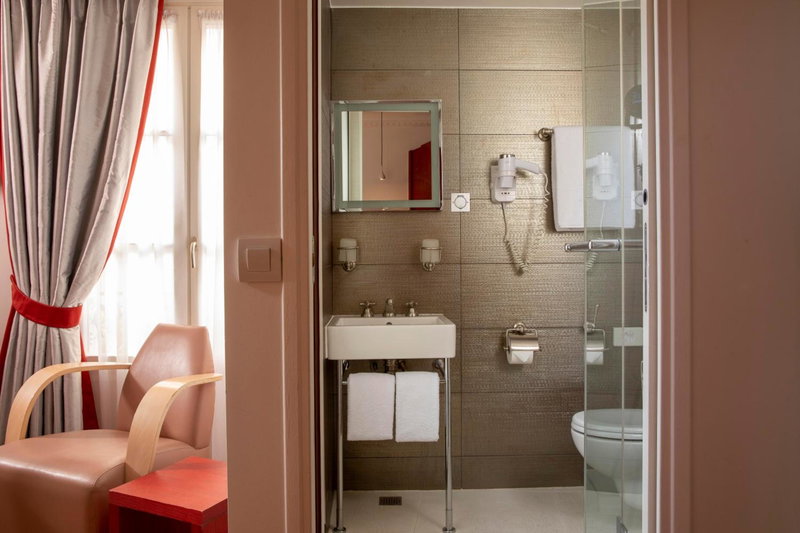 Hôtel du Levant, Paris, France