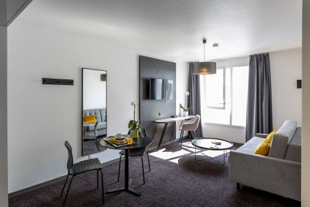 Nemea Appart Hotel Europe Velizy Villacoublay, Velizy-Villacoublay, France