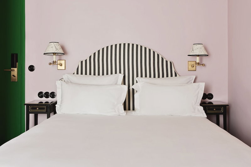 Hôtel Les Deux Gares & Spa, Paris, France